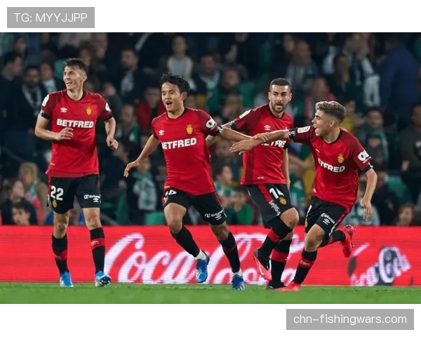 特写：马德里竞技CEO在纽约与潜在赞助商共进早餐，商讨袖标广告